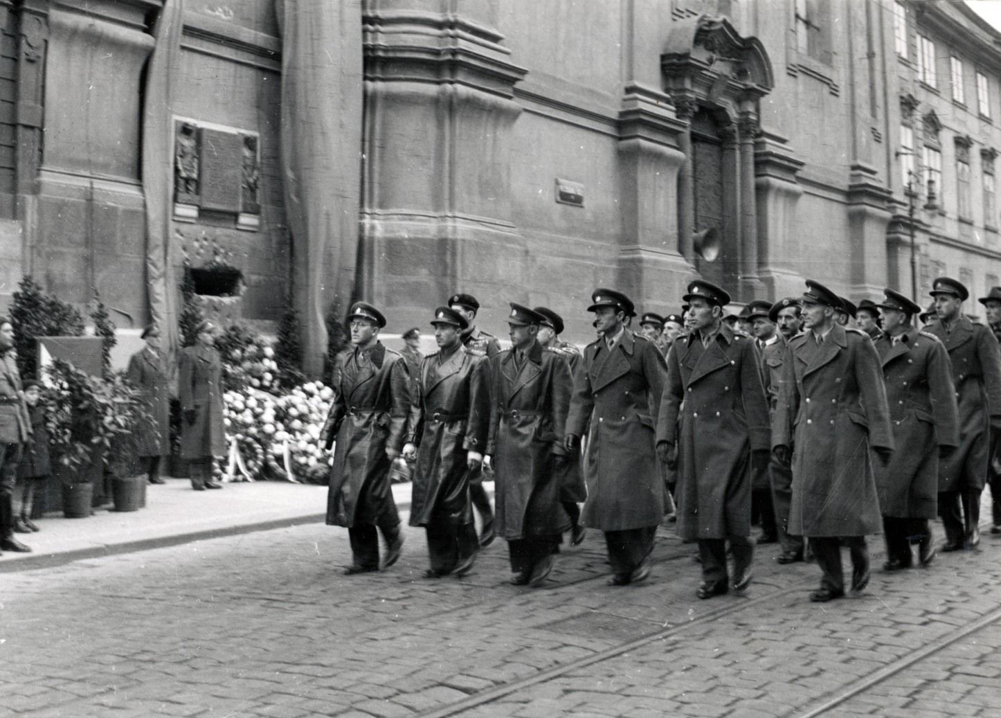 Parašutisté v Česku za války