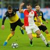 Vladimír Coufal v zápase LM Borussia Dortmund - Slavia