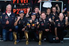 Tři sudičky neporazitelného mistra formule 1 Vettela