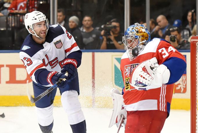 SP, Česko - USA: Kyle Palmieri, Petr Mrázek