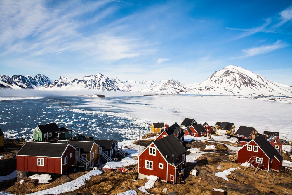 Osada Kulusuk v Grónsku.
