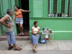 Kubánci hlasují nohama