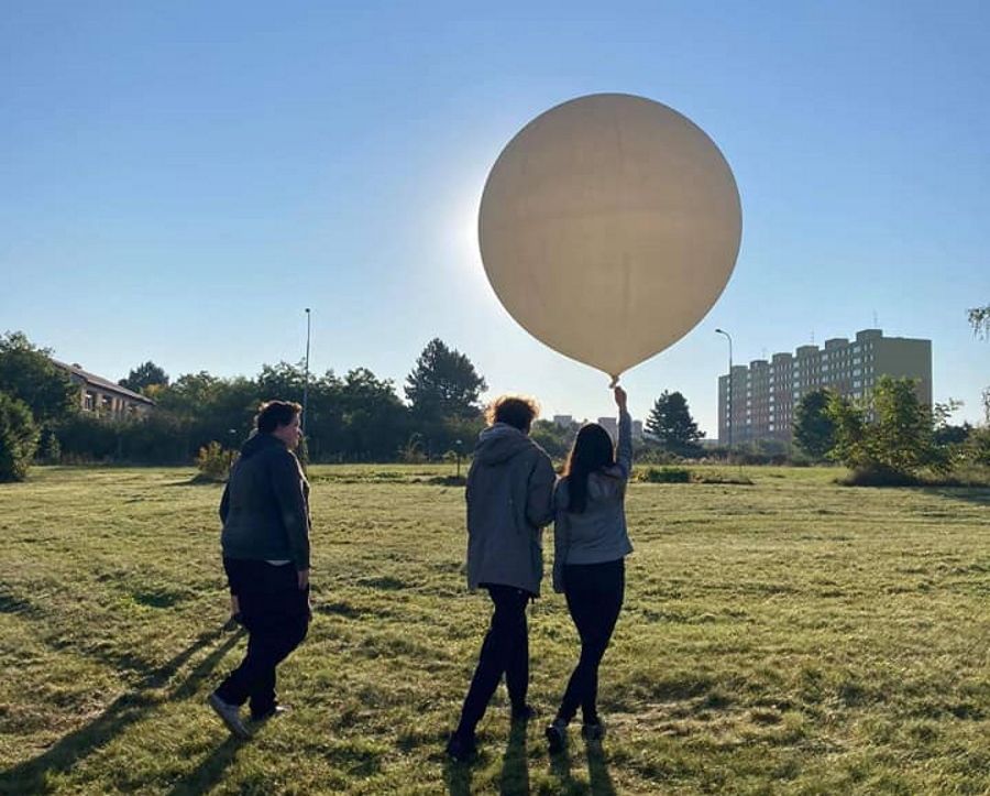 Projekt pro školy Dotkni se vesmíru - stratosférický balon