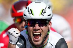 Cavendish vyhrál další etapu Tour, žlutý dres drží Belgičan Avermaet