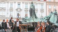 Nejen jeho, ale i Českou filharmonii, která tímto koncertem zakončuje sezónu.