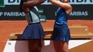 Kateřina Siniaková s Cori Gauffovou slaví triufm ve čtyřhře na French Open 2024