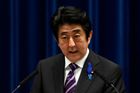 Japonský premiér Abe rozpustí parlament, chce předčasné volby