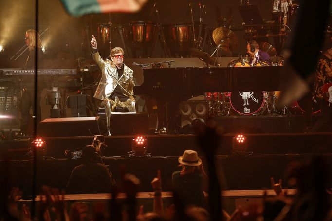 Elton John na festivalu Glastonbury.