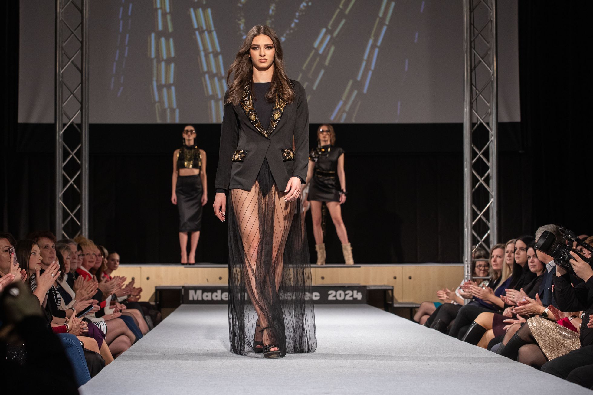 Módní přehlídka Made in Jablonec, šperky, bižuterie, móda, modelka