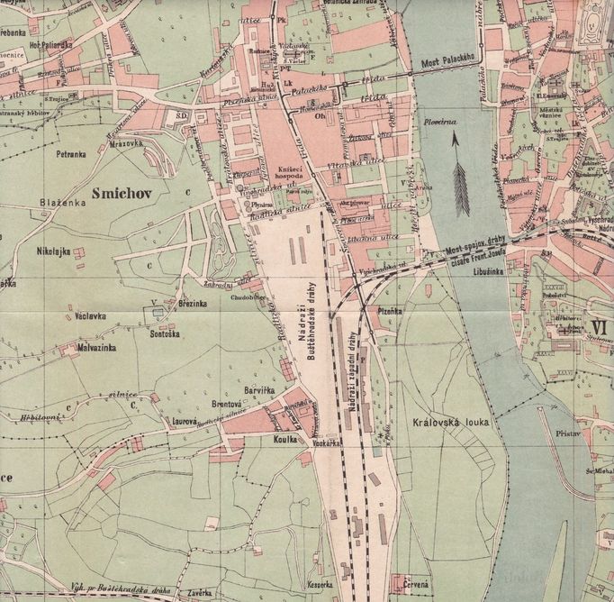 Smíchov s pivovarem na mapě z roku 1891. Budovy pivovaru jsou zhruba uprostřed mapy, napravo od Radlické silnice. Blízké nádraží bylo velkým plus.