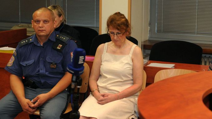 Obžalovaná zdravotní sestra z Rumburku před soudem.