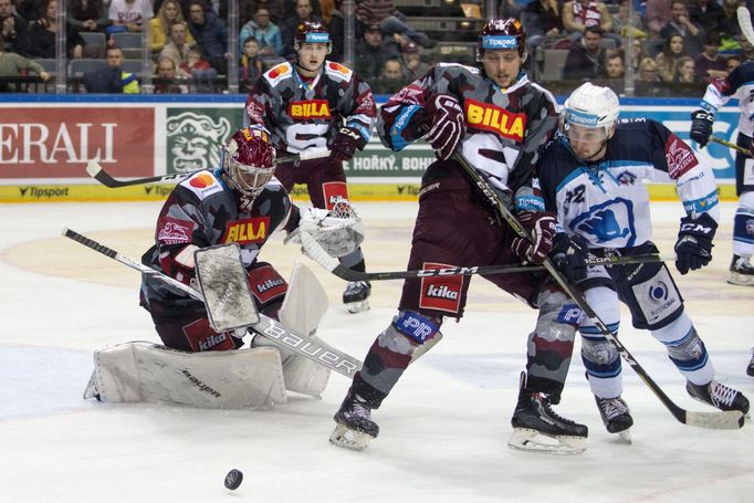 TELH, Sparta-Plzeň: Sami Aittokallio - Denis Kindl