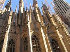 Katalánsko s hlavním městem Barcelonou má od neděle největší autoniomii v rámci Španělska.