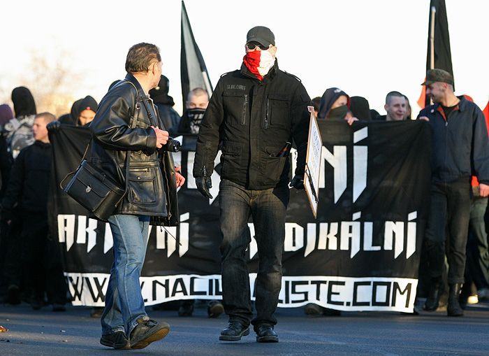 Střety radikálů a policie v Litvínově