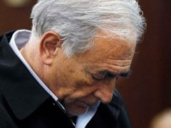 Strauss-Kahn měl vítězství v prezidentských volbách takřka jisté, teď je vše ztraceno