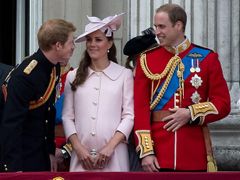 Lékaři se radují, že Kate přinese do královské rodiny zdravé neurozené geny.