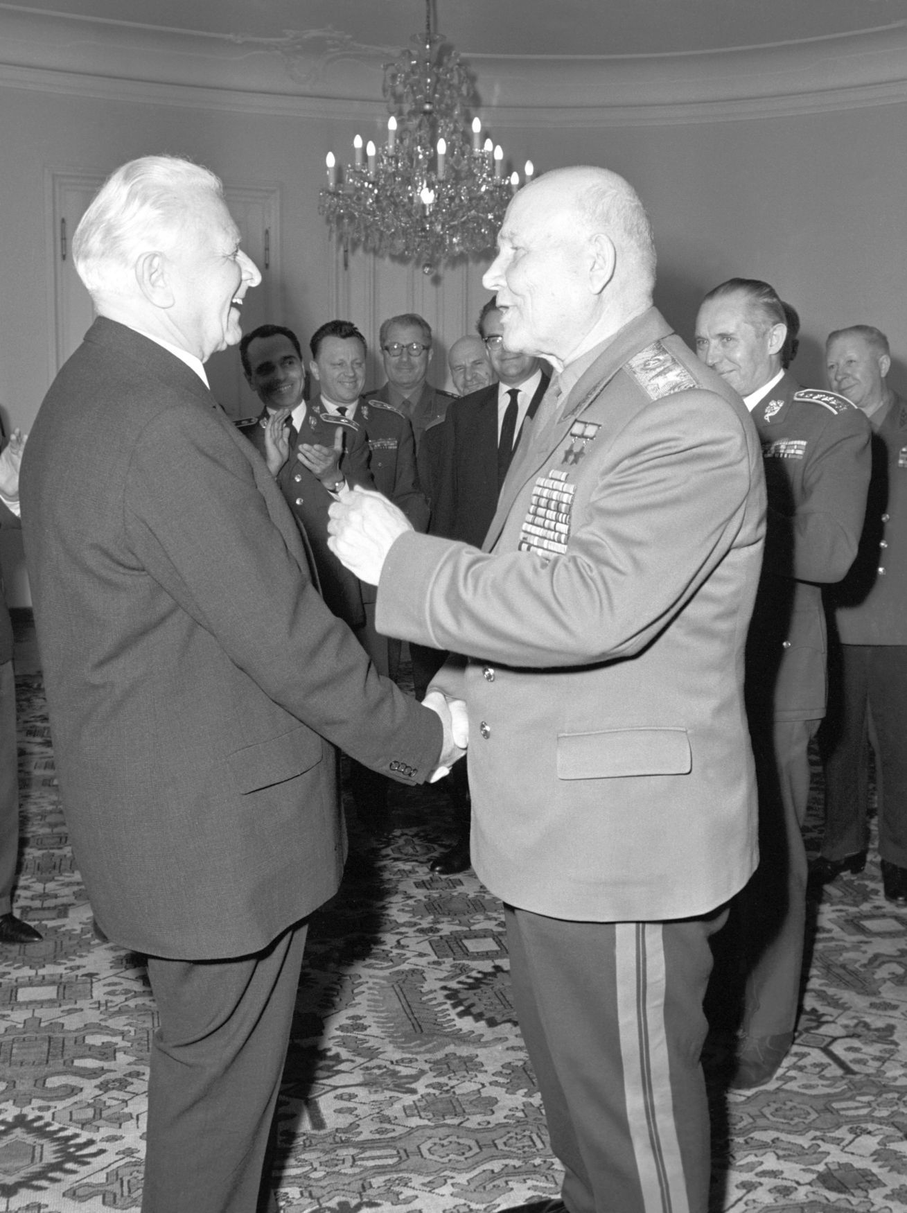 Maršál Ivan Koněv a prezident ČSSR Ludvík Svoboda