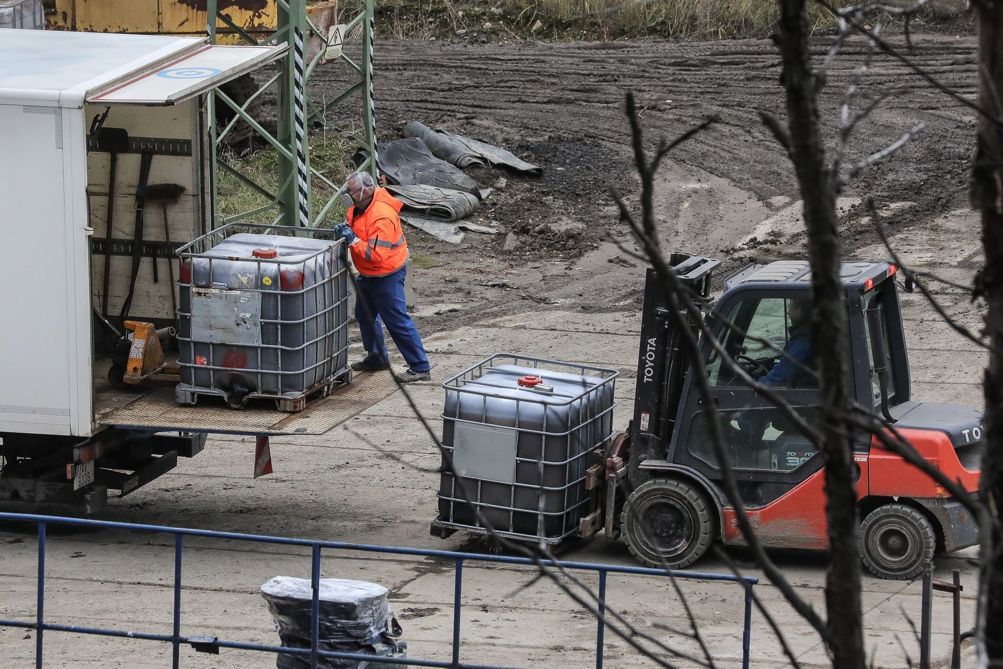 Sklad a místo výbuchu firmy Purum na zpracování chemického odpadu, Hamr na Jezeře