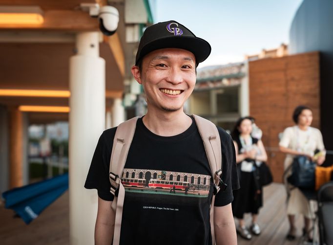 Bývalý student bohemistiky Júho Hata si podle svých slov nejvíce pochutnal na plněných knedlících. Pivo si odpustil – po Expu musel usednout za volant.