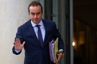 Macron jmenoval nového francouzského premiéra, stane se jím Lecornu