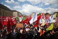 V Mnichově demonstrovalo na 30 000 lidí proti zákonu o policii, nelíbí se jim víc pravomocí