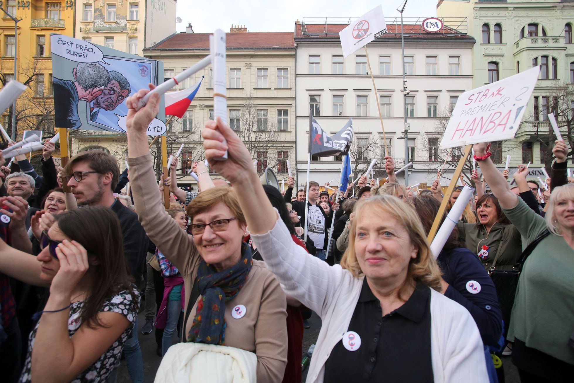 Demonstrace proti Babišovi