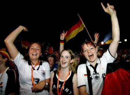 Německo - Portugalsko: fanynky