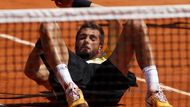 To ani Rosolovi se nevyvedl první travnatý turnaj a také on končil v Hertogenboschi hned na začátku. To přitom před tím vyhrál pražský challenger. A Benoit Paire určitě není žádný nazdárek. Za 50. Rosolem je sice o 20 příček zpět, ale v jednom přímém souboji už rodáka z Brna porazil a to v Barceloně 2012.