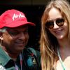 Formule 1, VC Monaka: Tony Fernandes a Jennifer Lawrenceová