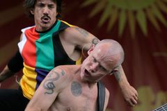 Red Hot Chili Peppers zahrají v září v Praze, ke vstupence přidají zdarma své nové album