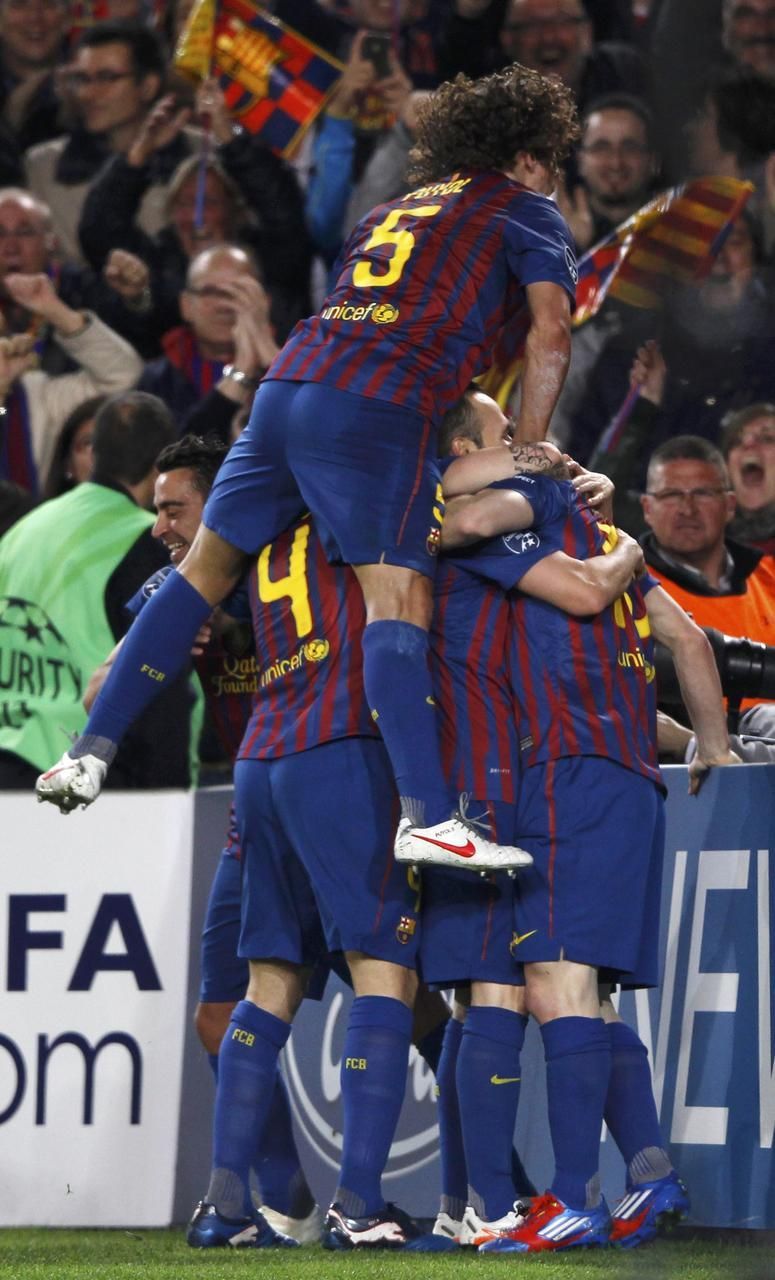 Semifinále LM: Barcelona - Chelsea (Oslava po gólu Andrése Iniesty)