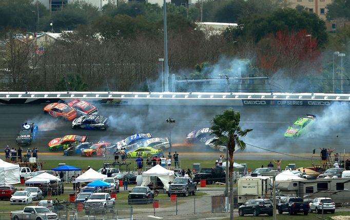 NASCAR, Daytona 2021: velká havárie ve 14. kole