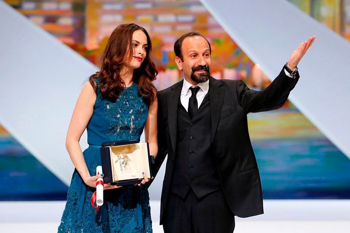 Berenice Bejo s režisérem filmu The Past Asgharem Farhadim.