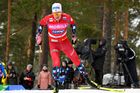 Krutý výjezd na Alpe Cermis. Klaebo počtvrté vyhrál Tour de Ski