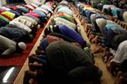 Rouhání proti islámu. Egyptský soud poslal učitelku za mříže