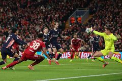 Kovář se podepsal pod senzaci. Pustil jediný gól, Eindhoven šokoval v Liverpoolu