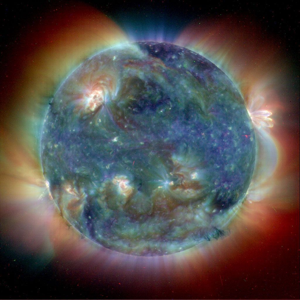Obrazem: Krása slunečních aktivity na snímcích NASA