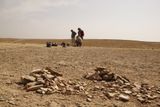 Archeologové na smínku zkoumají nově objevené helénistické sídliště. „Nazvali jsme ho Iskandar Tepa, tedy Pahorek Alexandrův podle Alexandra Velikého,“ říká Stančo.