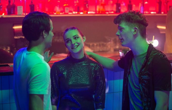 Samuel Toman jako David, Eva Petrová coby Pavlína a Petr Uhlík v roli Lukáše.