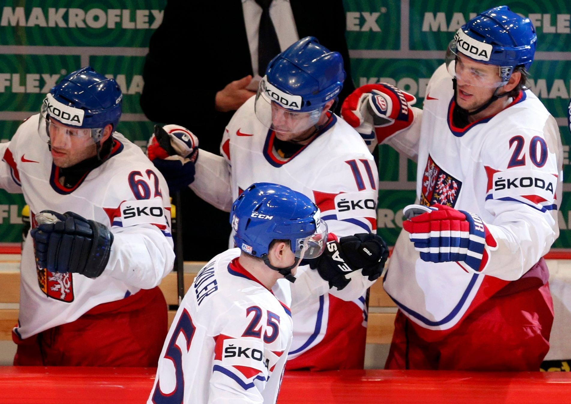 Hokej, MS 2013, Česko - Švýcarsko: Jiří Hudler slaví gól na 2:2