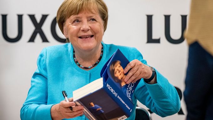 Autogramiáda bývalé německé kancléřky Angely Merkelové a představení její knihy memoárů s názvem Svoboda proběhlo 3. června 2025 v Praze.