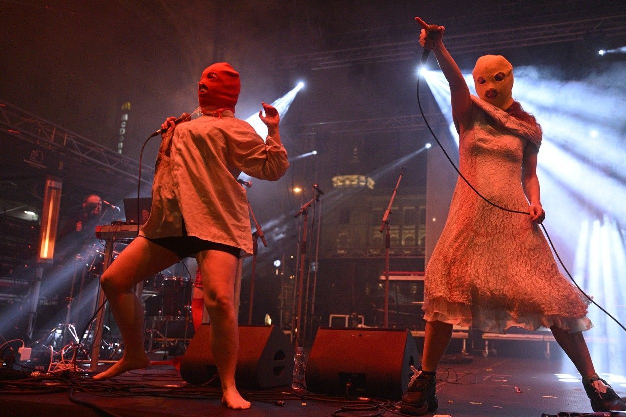 Pussy Riot, 17. listopad, Václavské náměstí, Koncert pro budoucnost