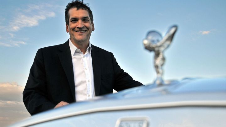 Zemřel muž, který vtiskl tvář moderním Rolls-Roycům. Ubodali ho v jeho domě