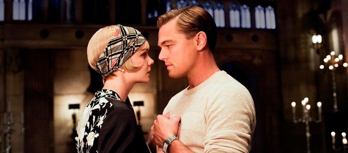 Carey Mulligan a Leonardo DiCaprio ve Velkém Gatsbym