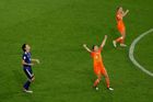 Ženskému mistrovství ve fotbale vládne Evropa. Do čtvrtfinále postoupilo sedm týmů