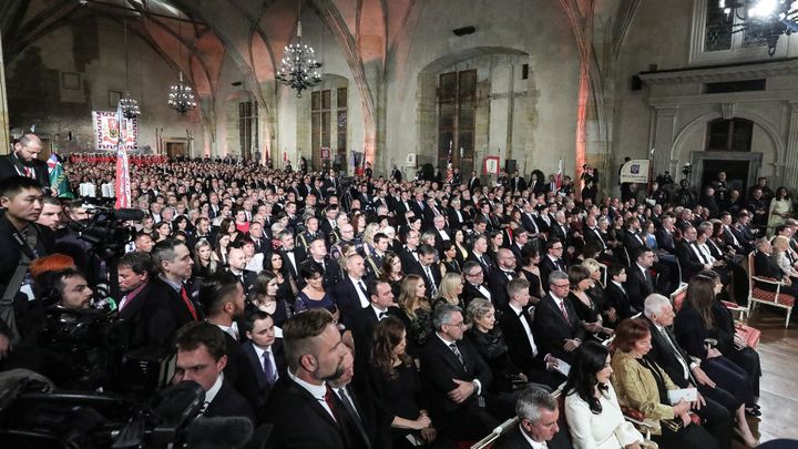 Paměť národa se omluvila Ukrajině za proruské krymské Tatary na Hradě