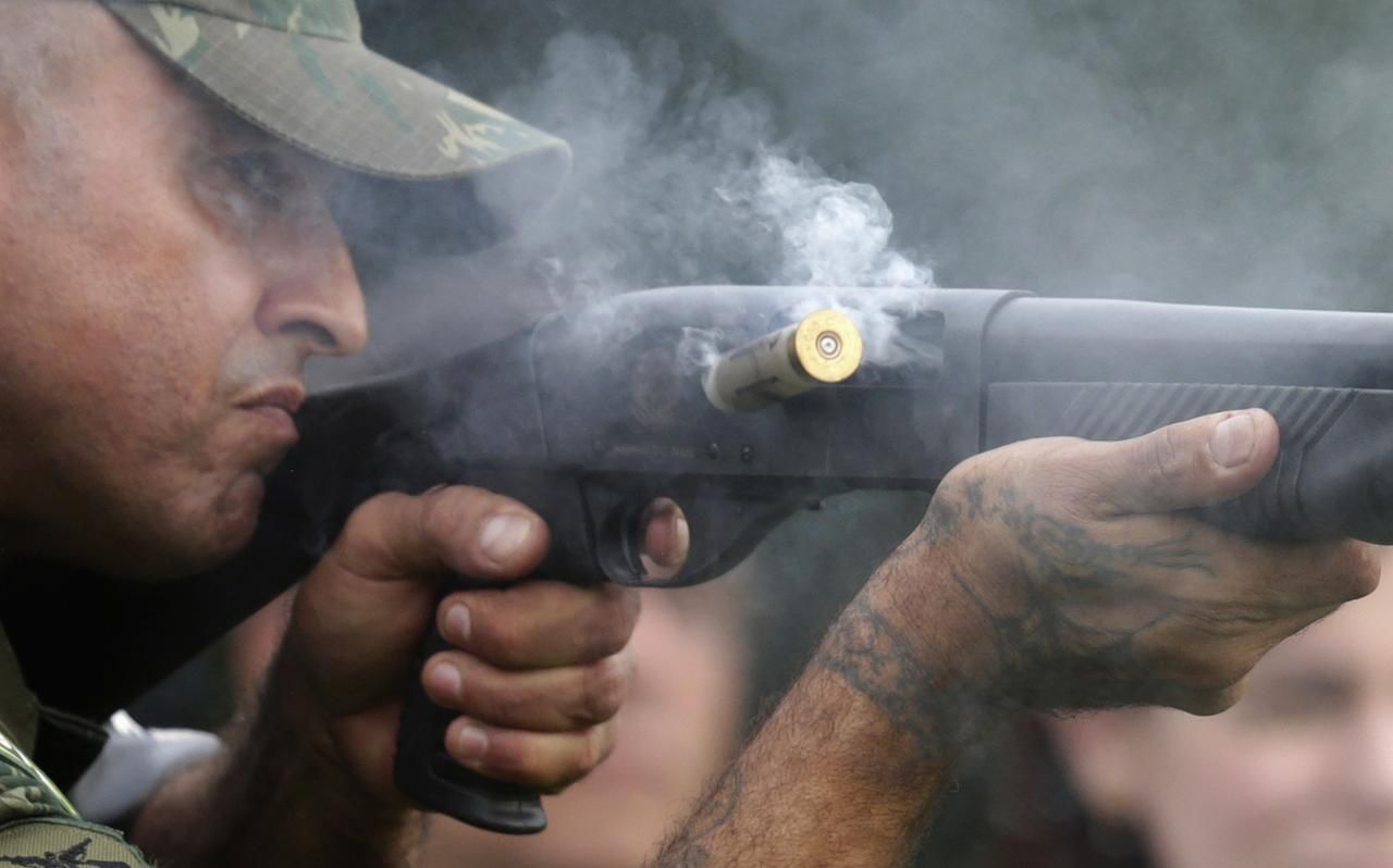 Fotogalerie: Jak vypadají militantní přípravy na fotbalový šampionát v Brazílii