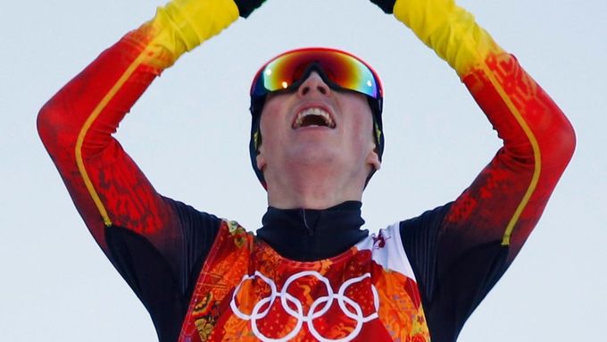 Eric Frenzel se raduje z první zlaté olympijské medaile v Soči