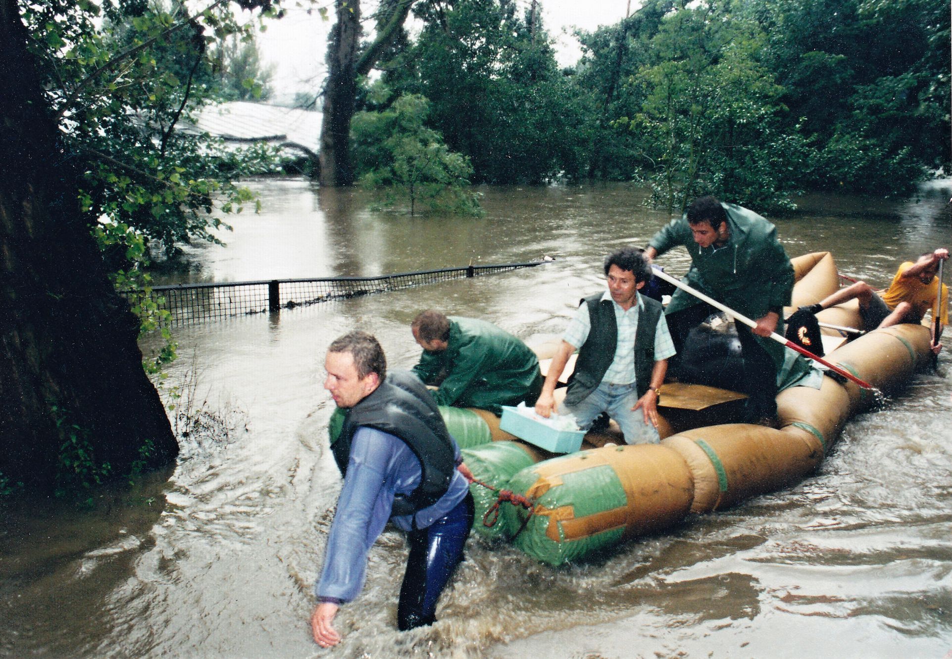 Zoo praha povodně 2002