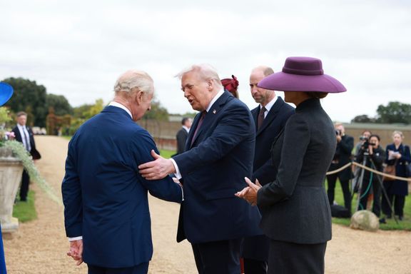 Britský král Karel III. přivítal prezidenta USA Donalda Trumpa a první dámu Melanii Trumpovou v zahradě na panství hradu Windsor.